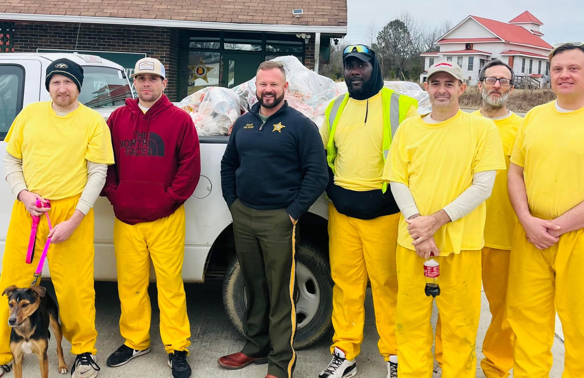 Walker County litter crew at work photo 1